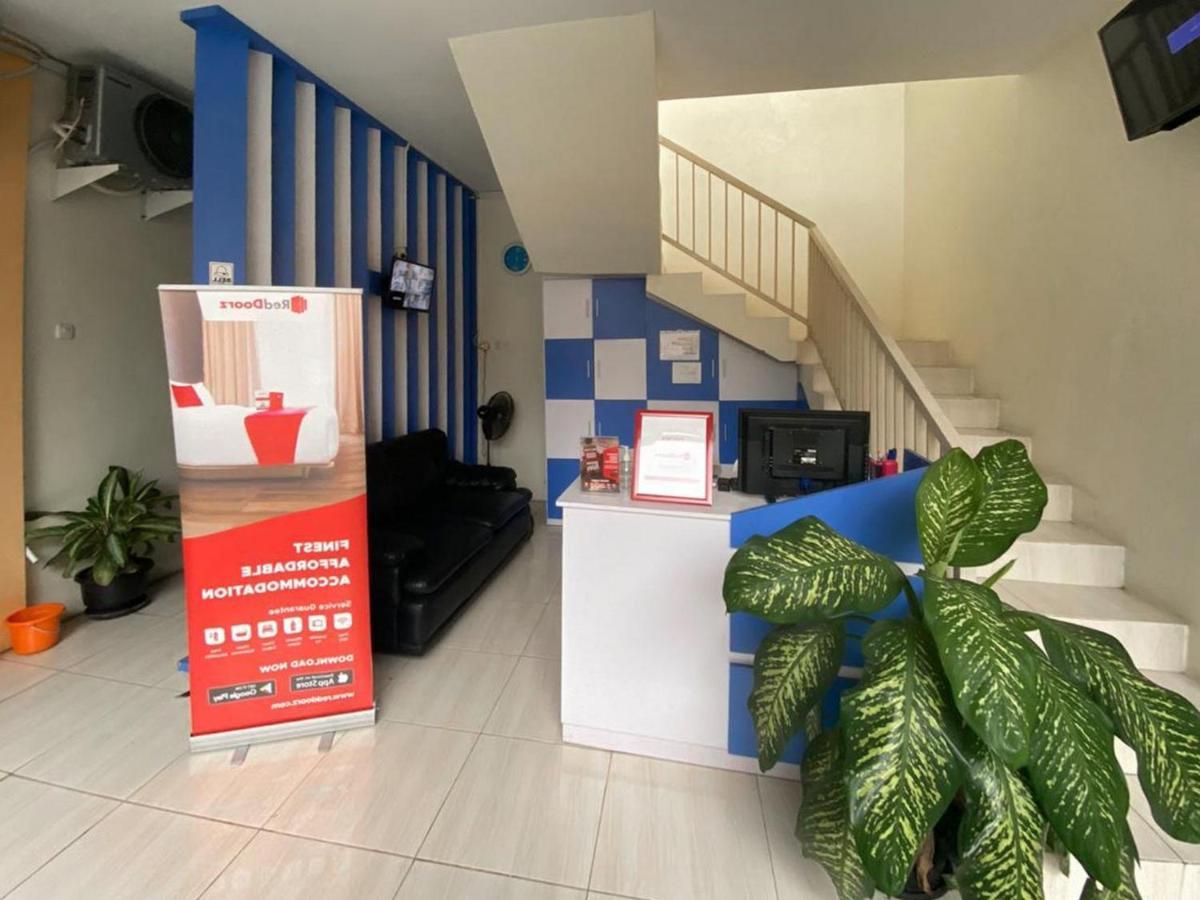 Reddoorz Syariah @ Pahlawan Sidoarjo Exterior foto